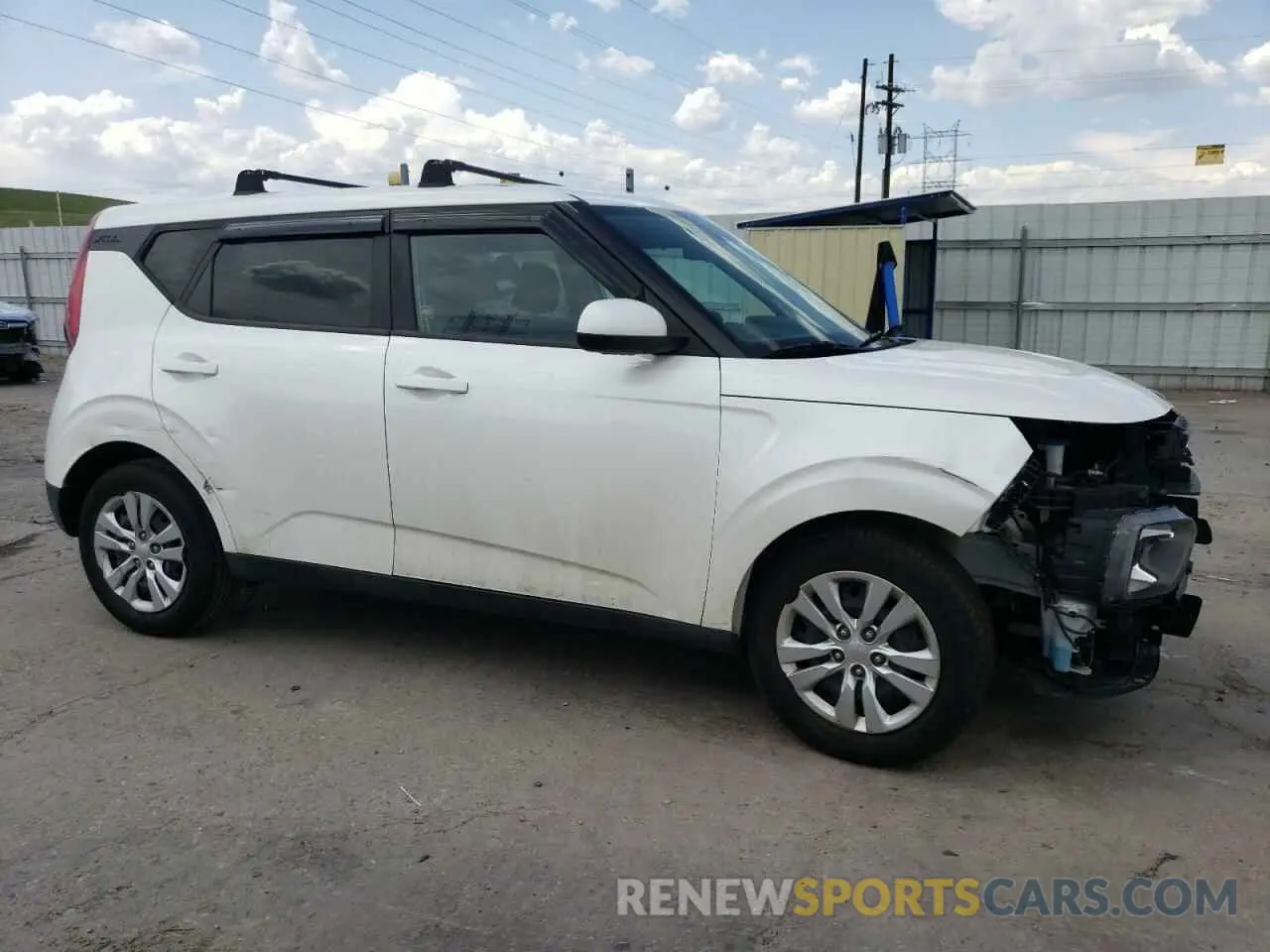 4 Photograph of a damaged car KNDJ23AU7L7702734 KIA SOUL 2020