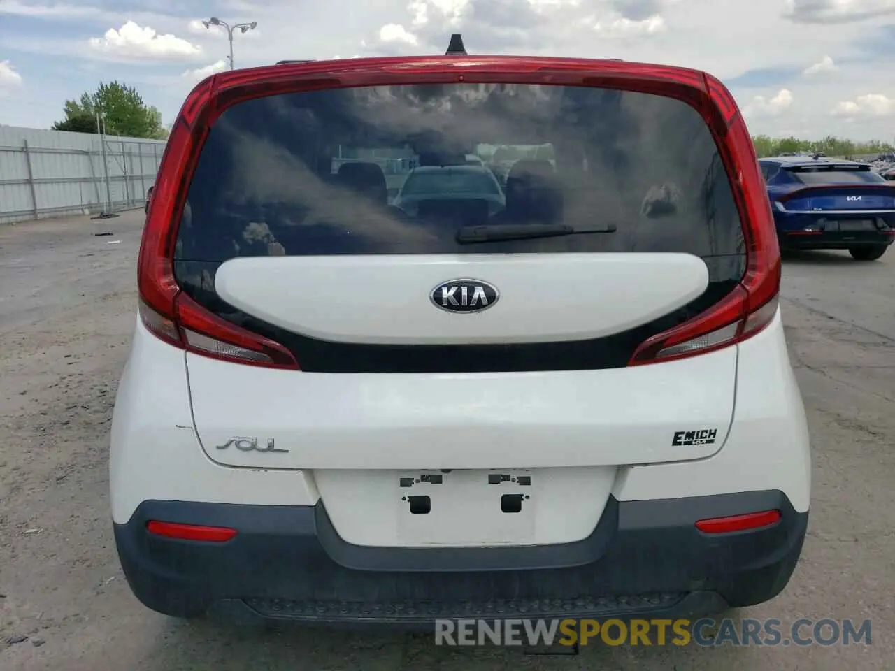 6 Photograph of a damaged car KNDJ23AU7L7702734 KIA SOUL 2020