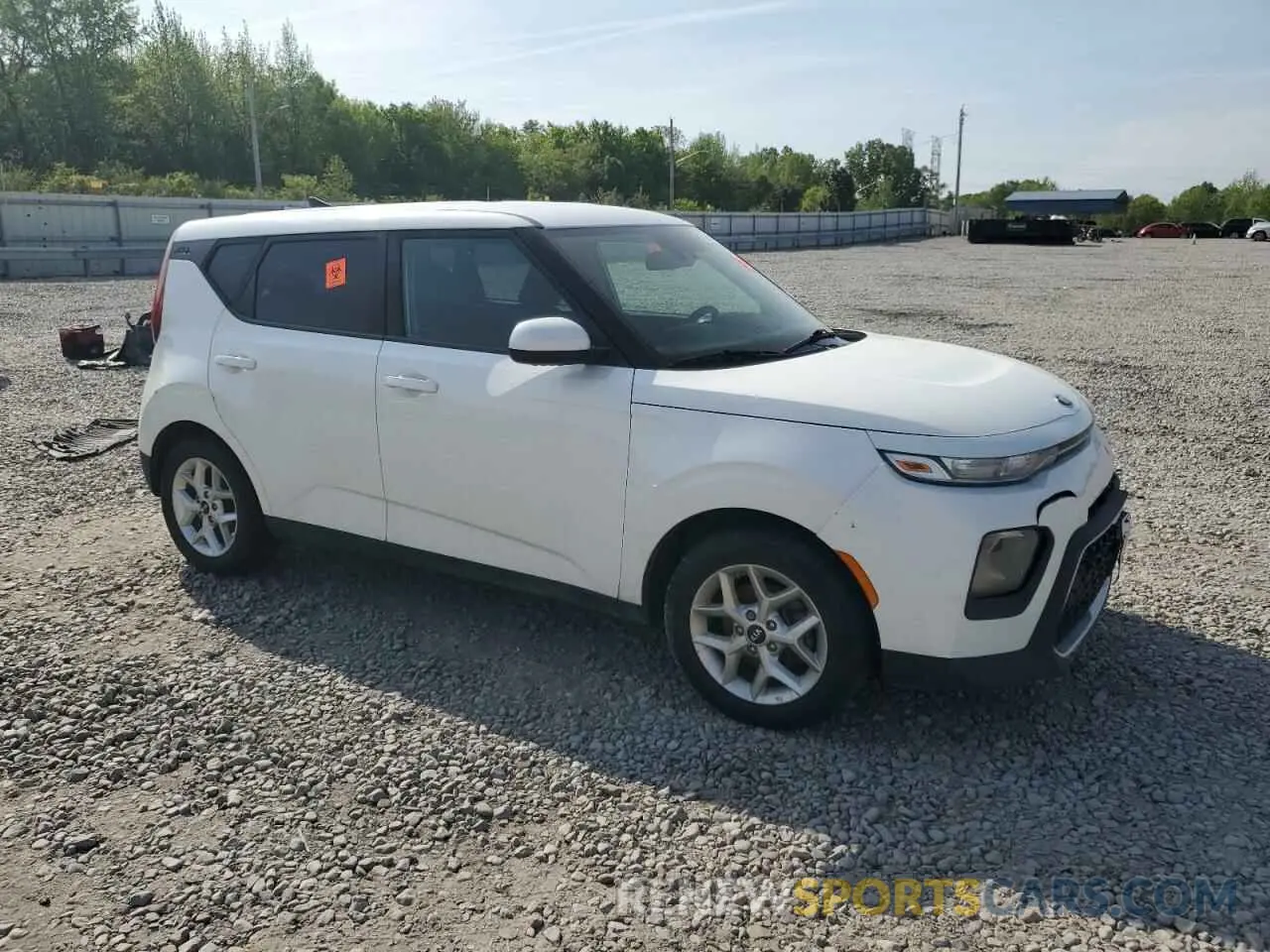 4 Photograph of a damaged car KNDJ23AU7L7703334 KIA SOUL 2020