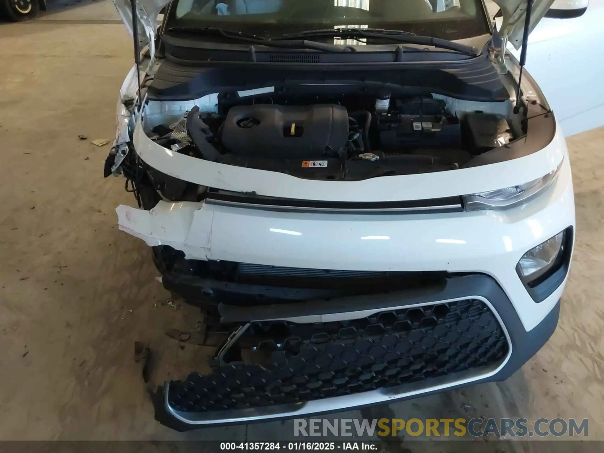 10 Photograph of a damaged car KNDJ23AU7L7709151 KIA SOUL 2020