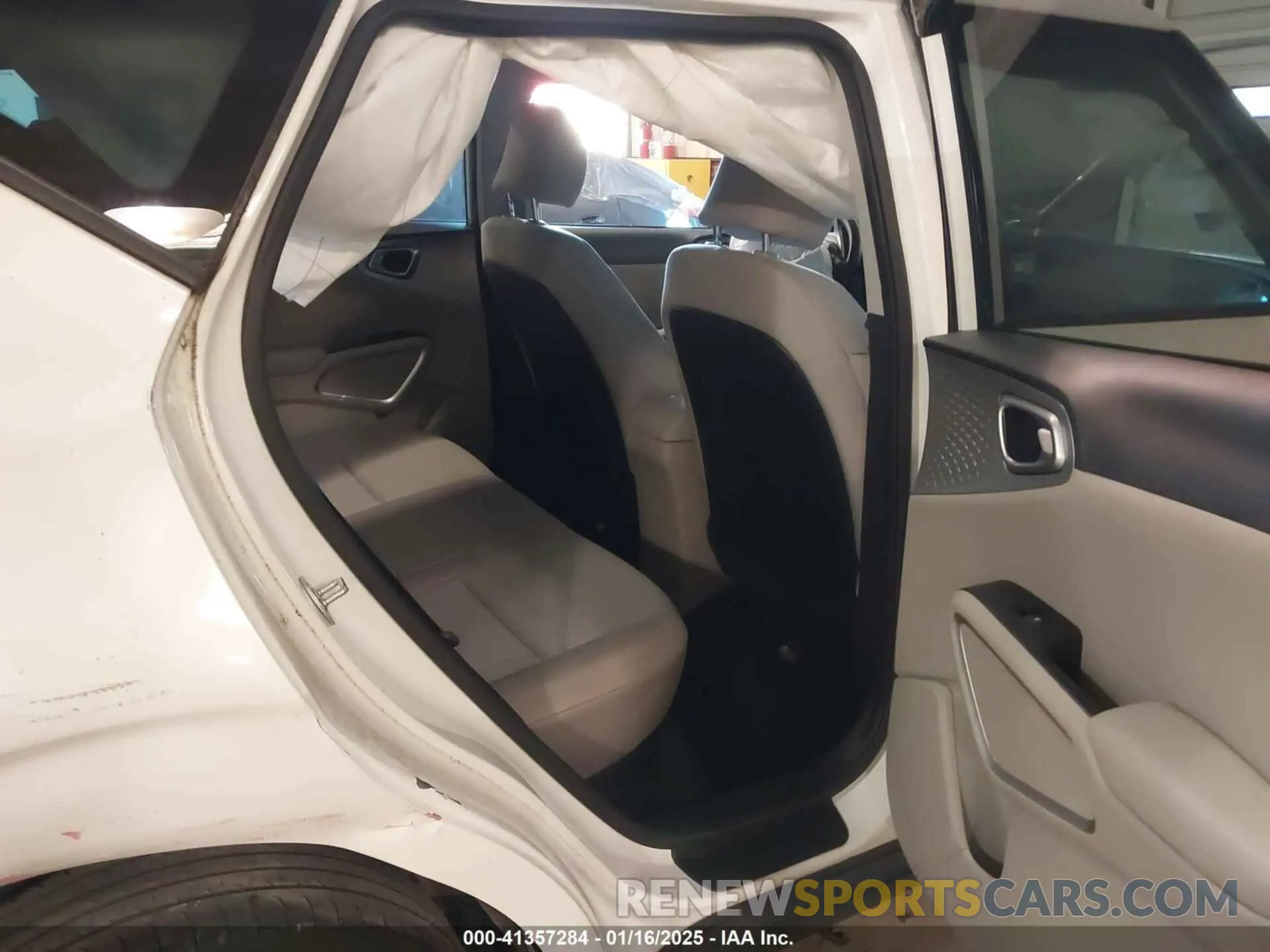 8 Photograph of a damaged car KNDJ23AU7L7709151 KIA SOUL 2020