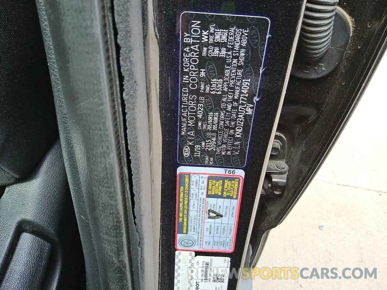 12 Photograph of a damaged car KNDJ23AU7L7714091 KIA SOUL 2020