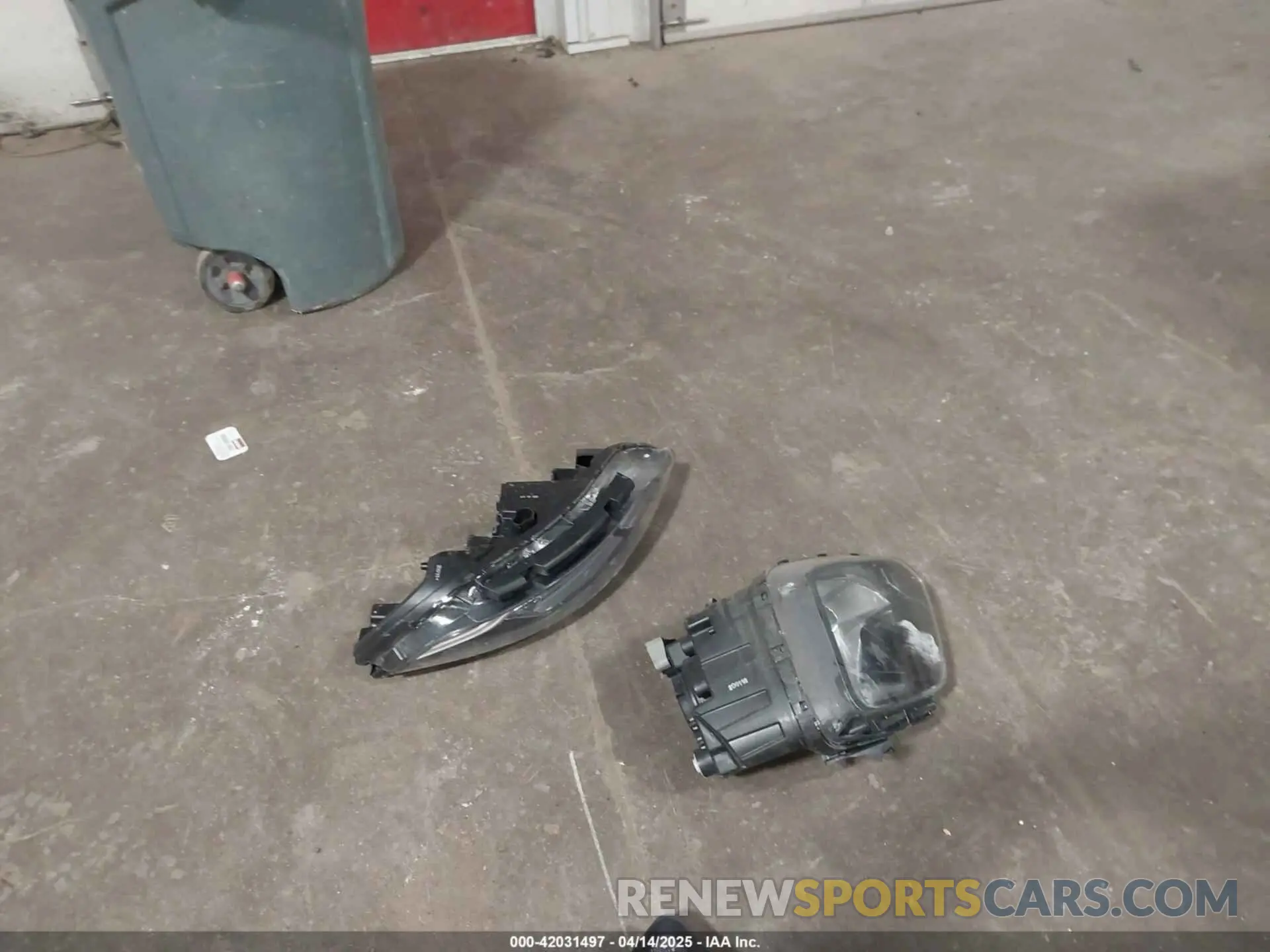 12 Photograph of a damaged car KNDJ23AU7L7724863 KIA SOUL 2020