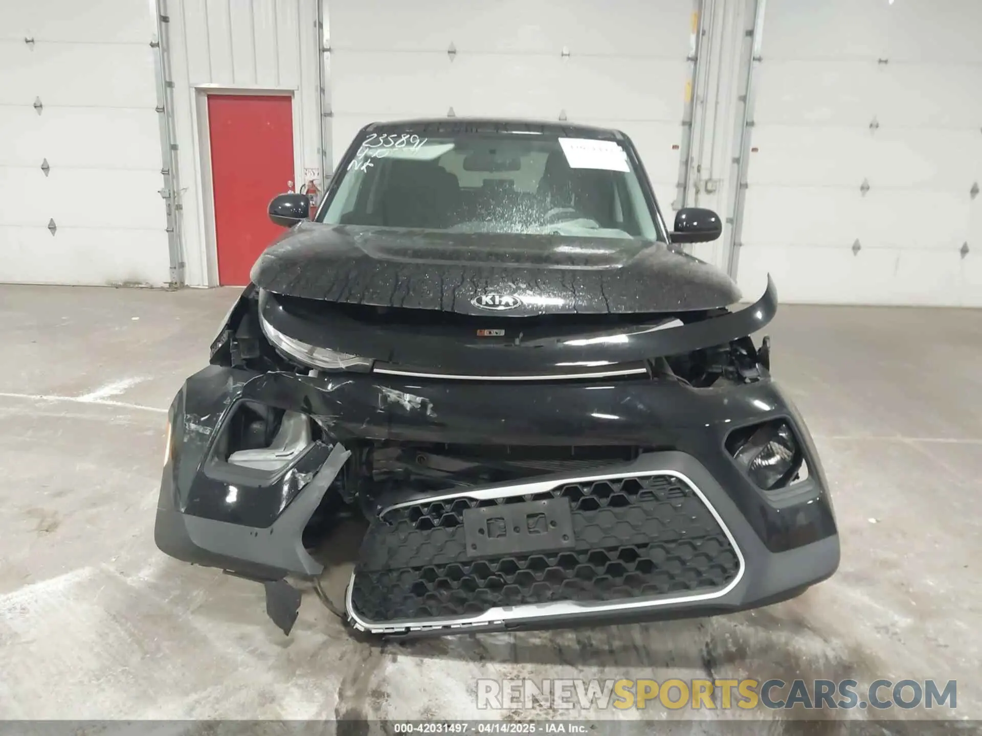 13 Photograph of a damaged car KNDJ23AU7L7724863 KIA SOUL 2020