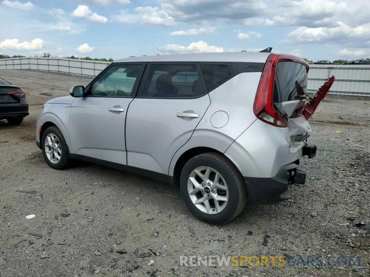 2 Photograph of a damaged car KNDJ23AU8L7000826 KIA SOUL 2020