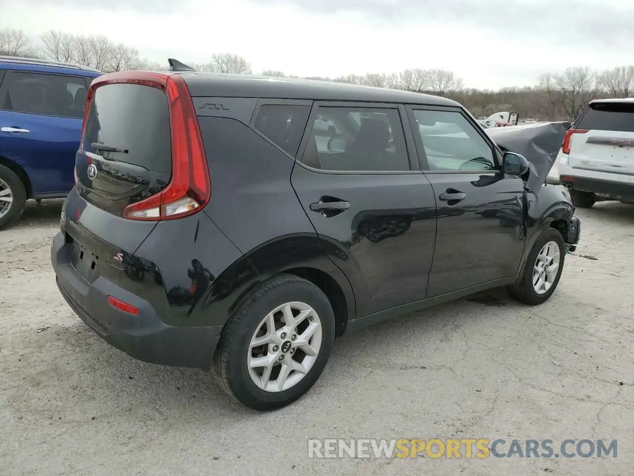 3 Photograph of a damaged car KNDJ23AU8L7011678 KIA SOUL 2020
