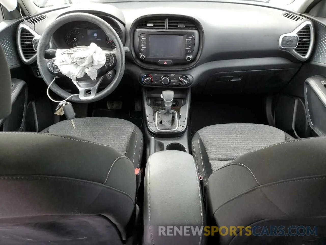 8 Photograph of a damaged car KNDJ23AU8L7011678 KIA SOUL 2020
