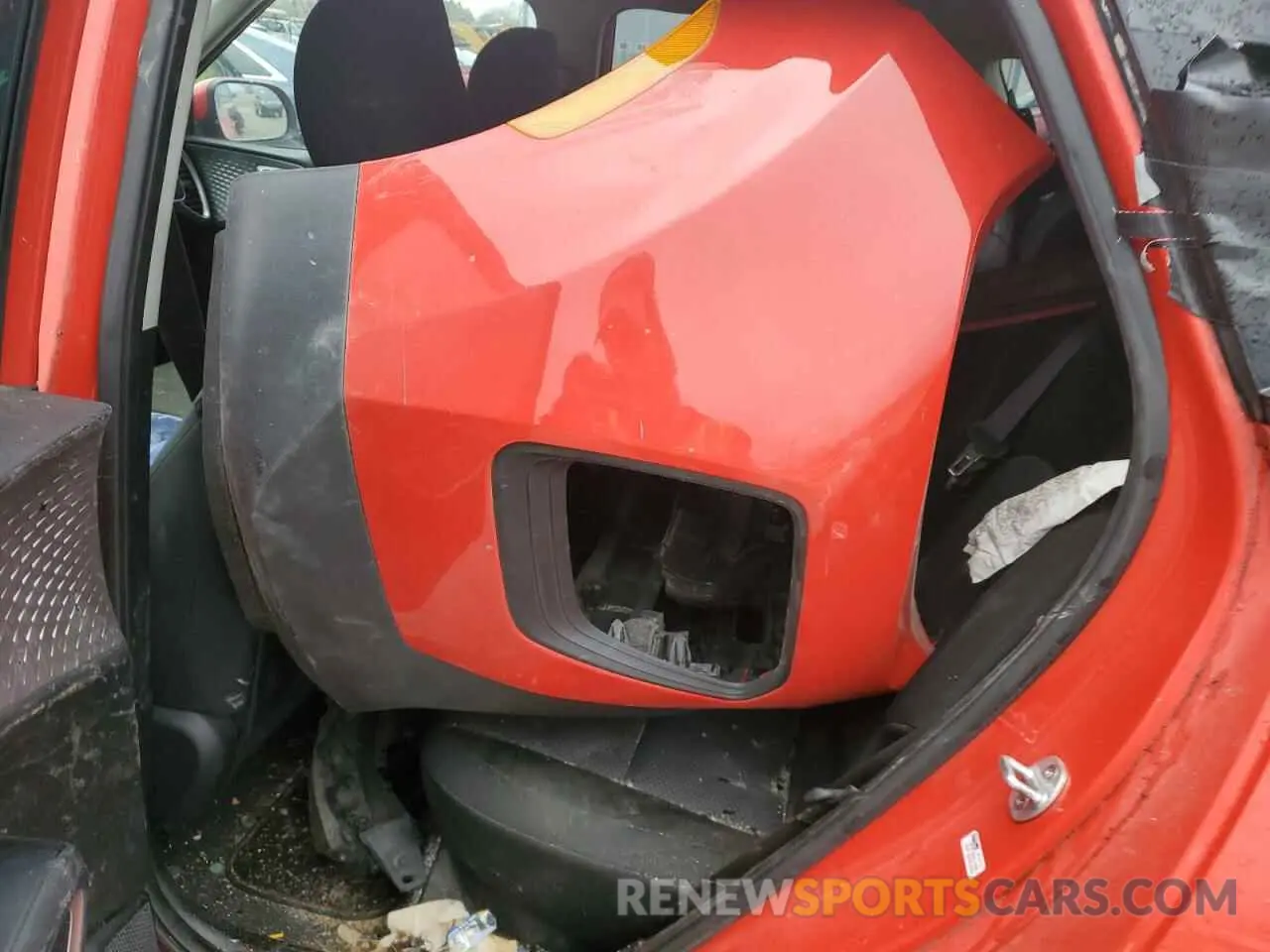10 Photograph of a damaged car KNDJ23AU8L7017707 KIA SOUL 2020