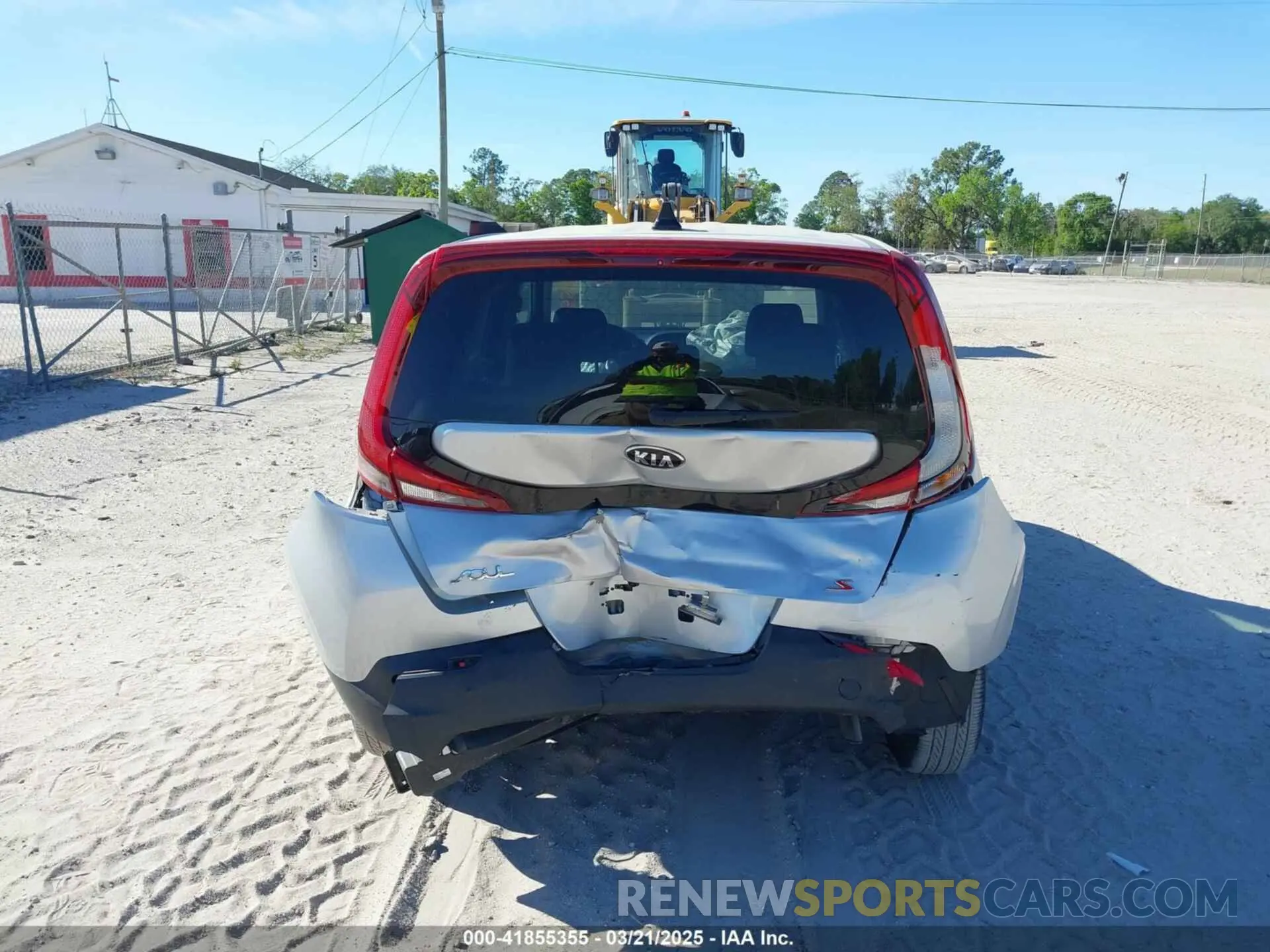 16 Photograph of a damaged car KNDJ23AU8L7037942 KIA SOUL 2020