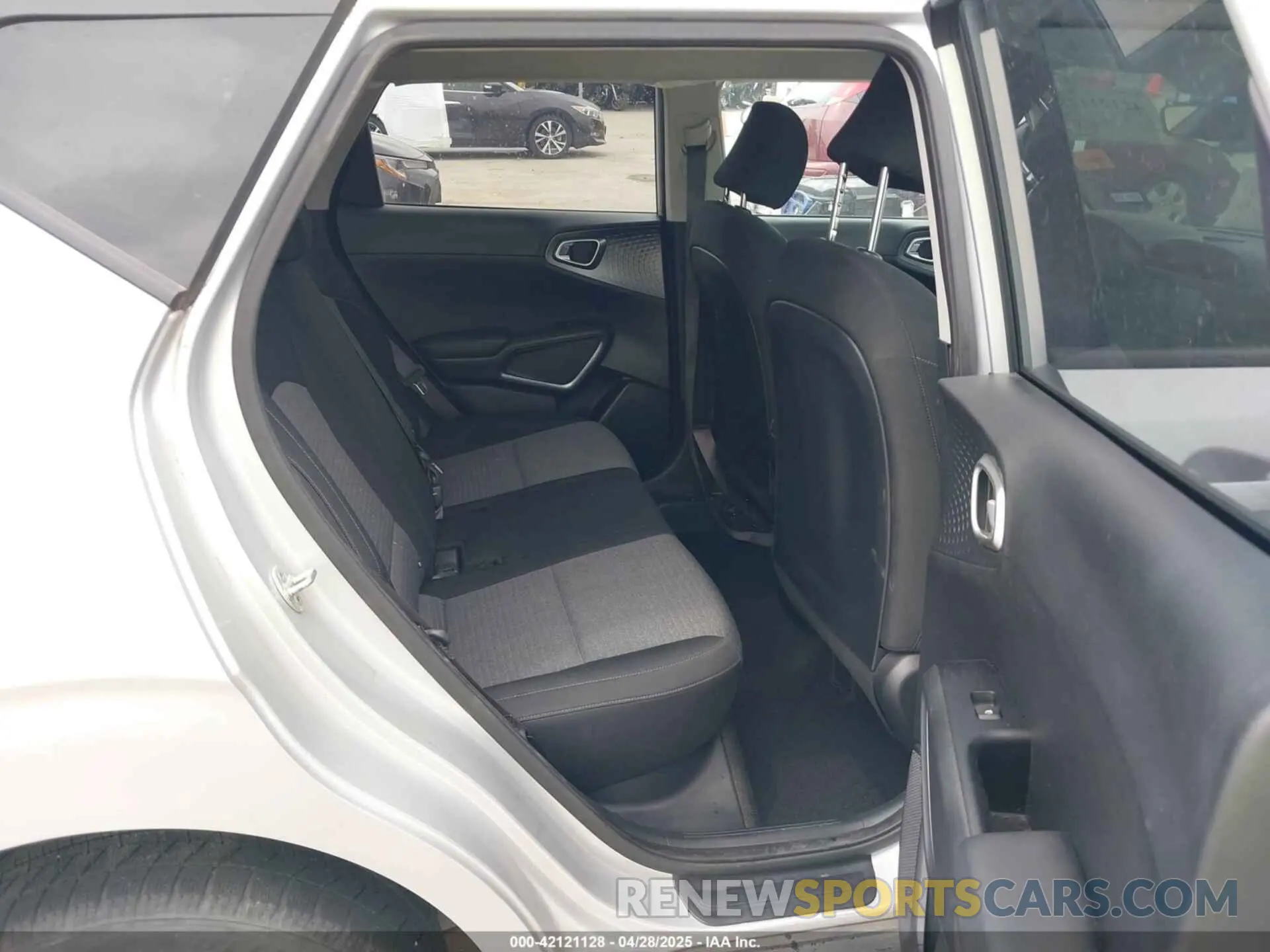 8 Photograph of a damaged car KNDJ23AU8L7054546 KIA SOUL 2020
