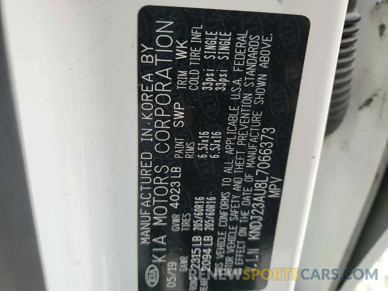 13 Photograph of a damaged car KNDJ23AU8L7066373 KIA SOUL 2020