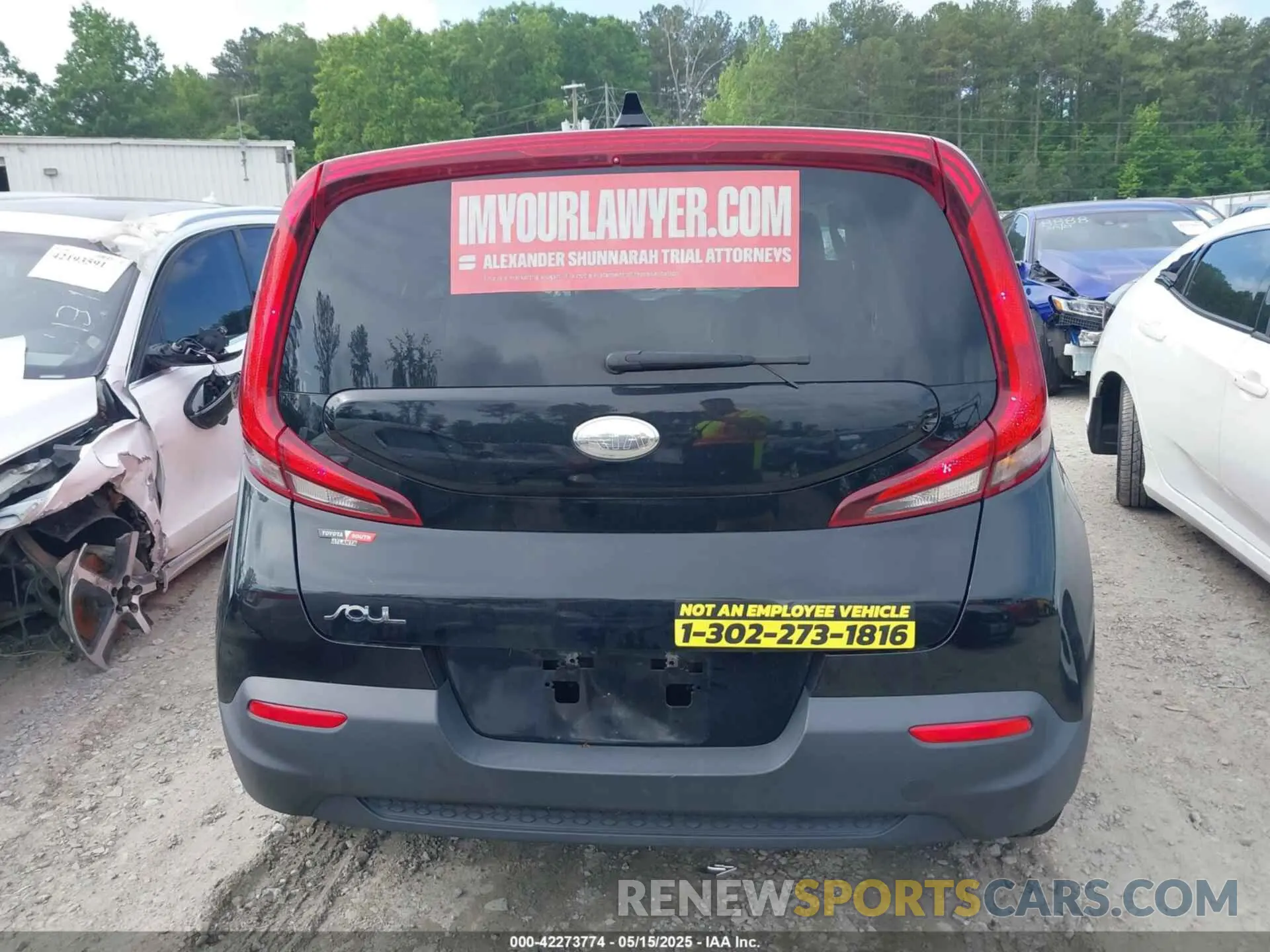 16 Photograph of a damaged car KNDJ23AU8L7071220 KIA SOUL 2020