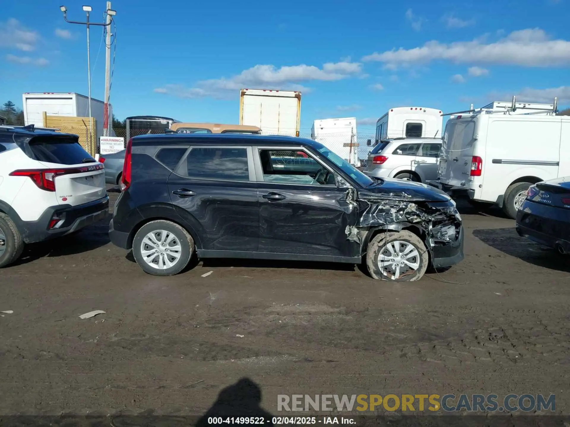 13 Photograph of a damaged car KNDJ23AU8L7091578 KIA SOUL 2020
