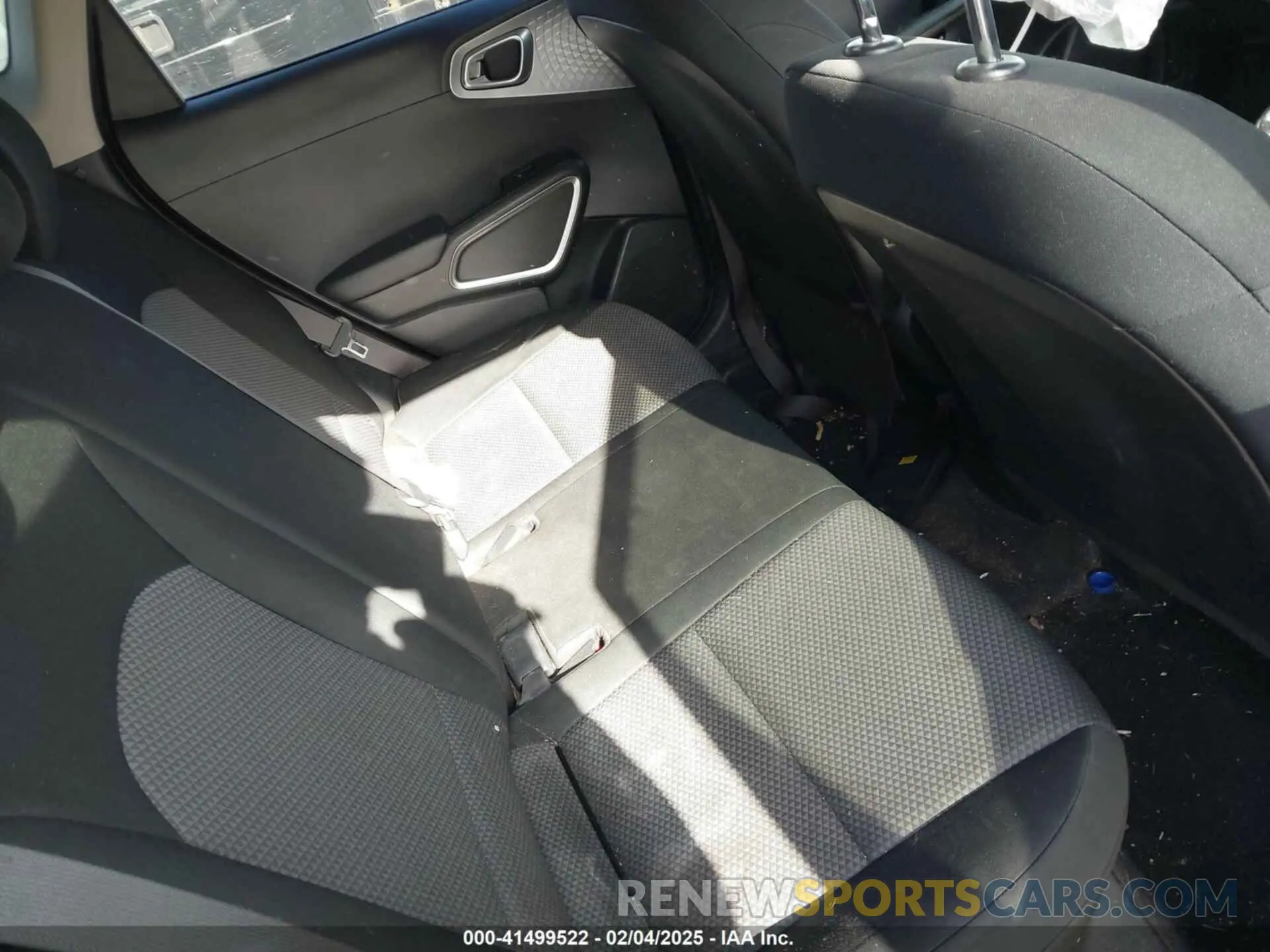 8 Photograph of a damaged car KNDJ23AU8L7091578 KIA SOUL 2020