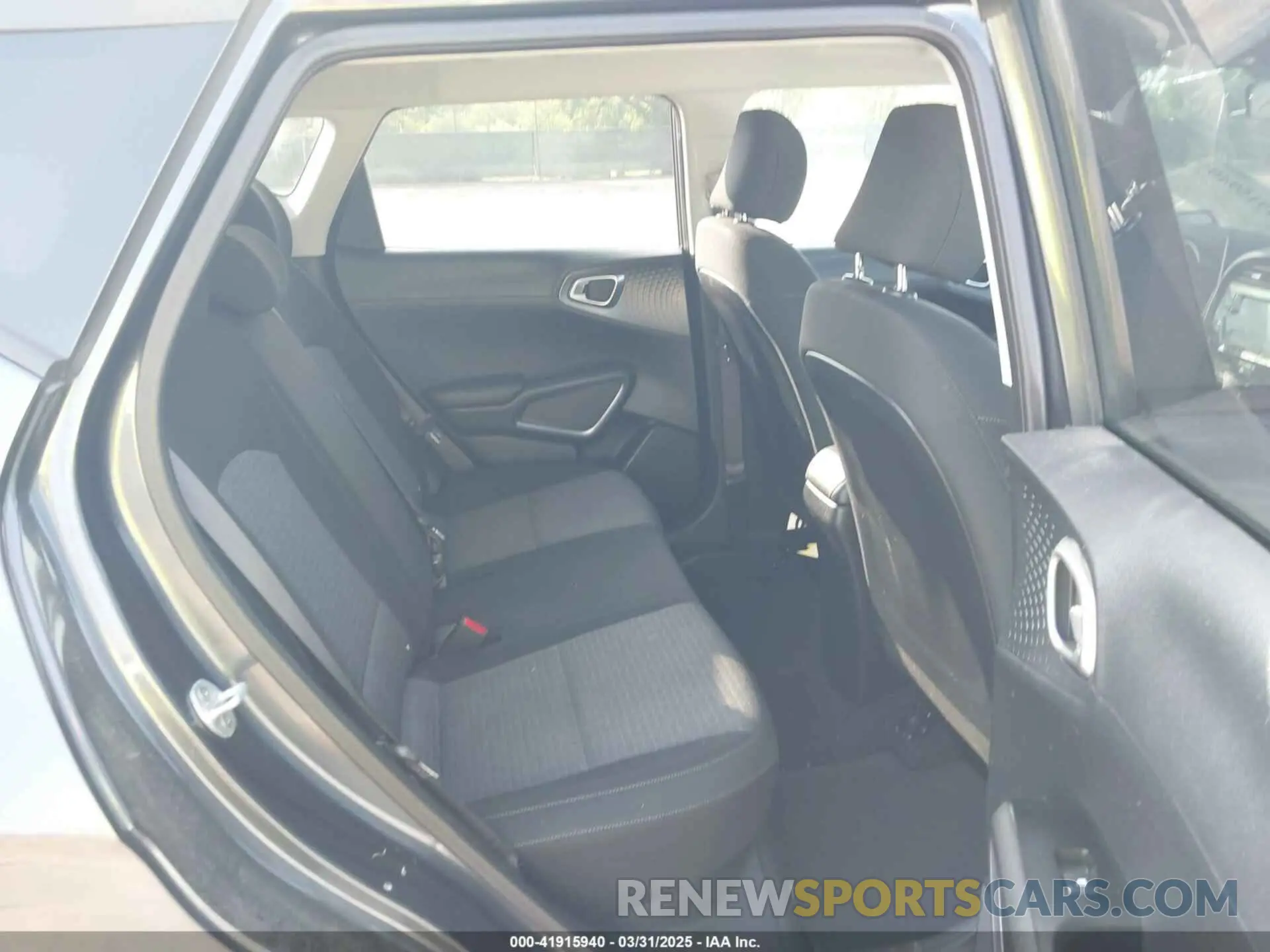 8 Photograph of a damaged car KNDJ23AU8L7094285 KIA SOUL 2020