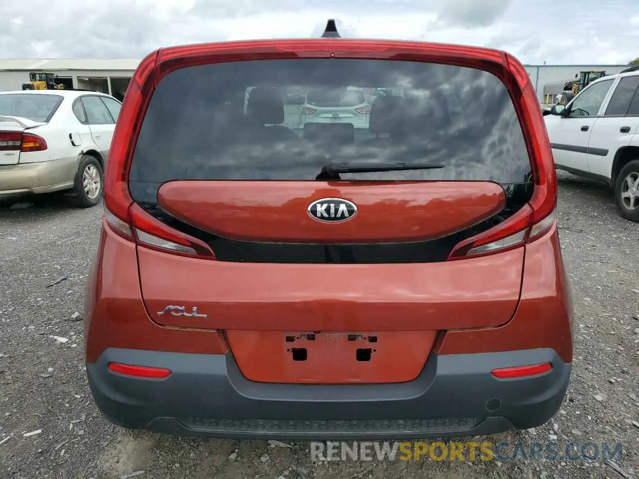 6 Photograph of a damaged car KNDJ23AU8L7108458 KIA SOUL 2020