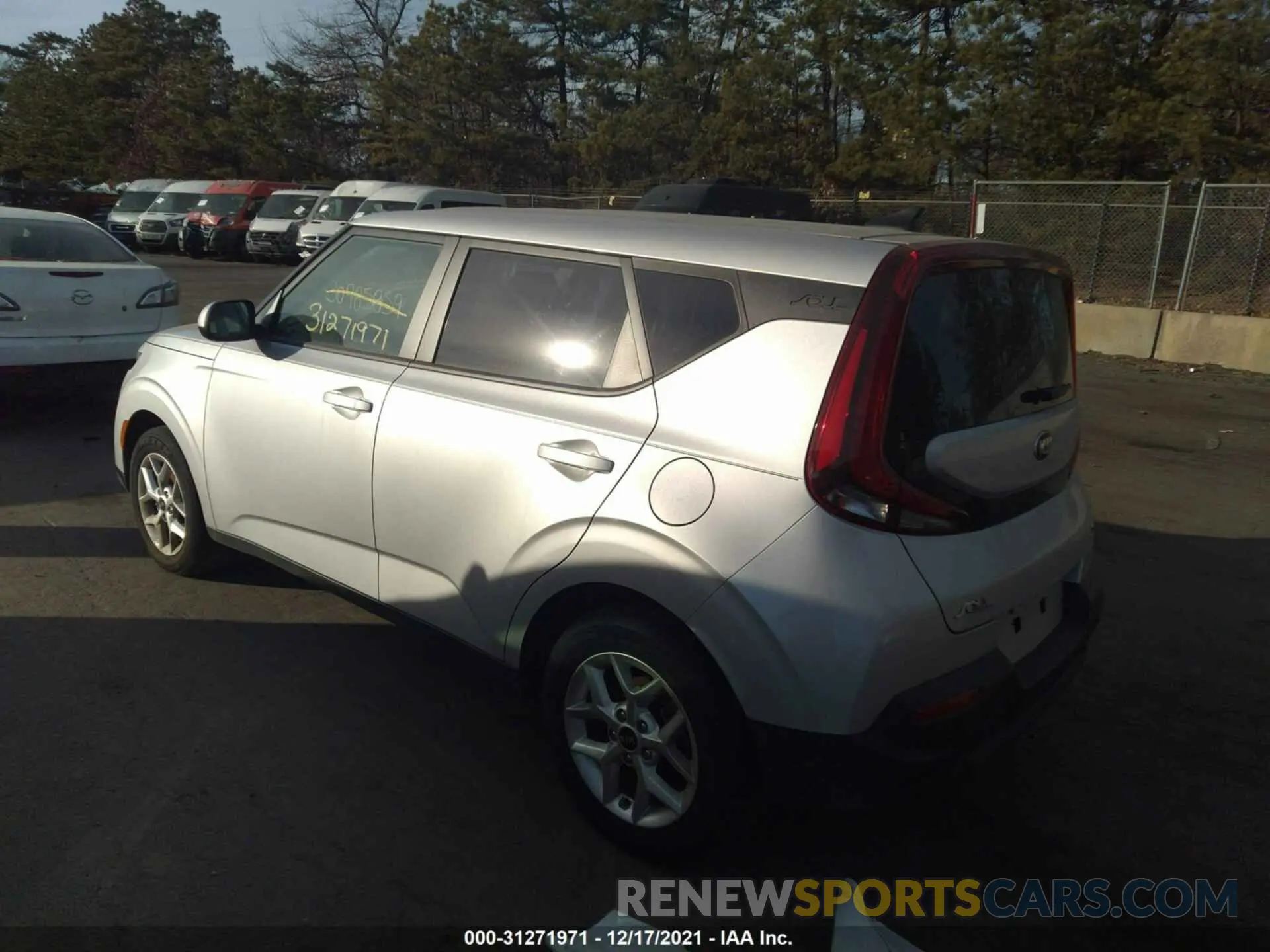 3 Photograph of a damaged car KNDJ23AU8L7108900 KIA SOUL 2020