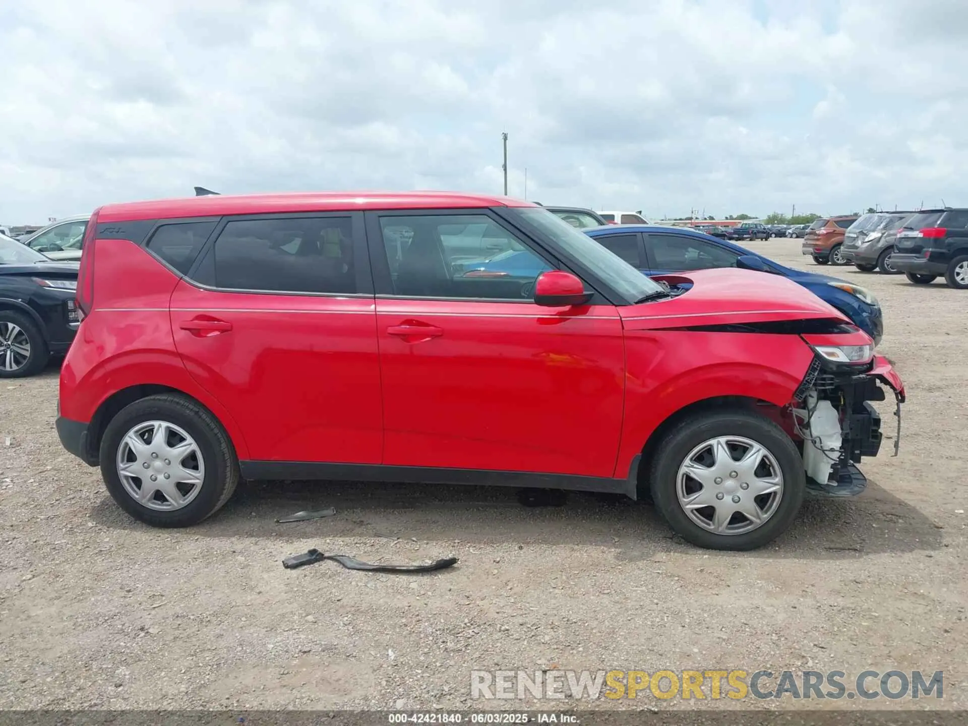 14 Photograph of a damaged car KNDJ23AU8L7717839 KIA SOUL 2020
