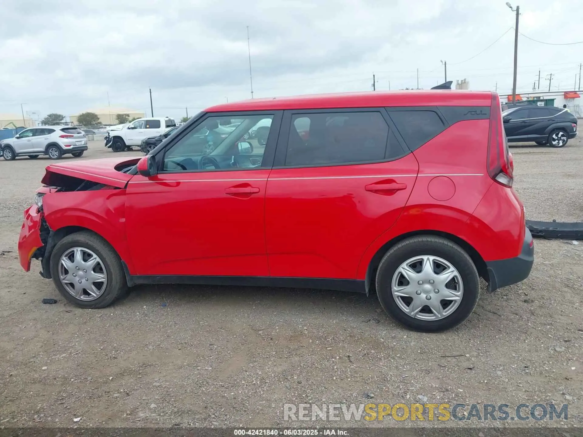 15 Photograph of a damaged car KNDJ23AU8L7717839 KIA SOUL 2020