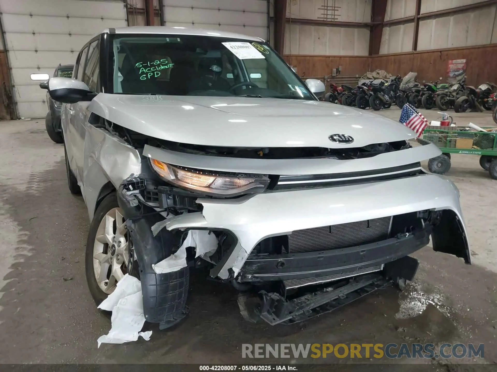 6 Photograph of a damaged car KNDJ23AU8L7720076 KIA SOUL 2020