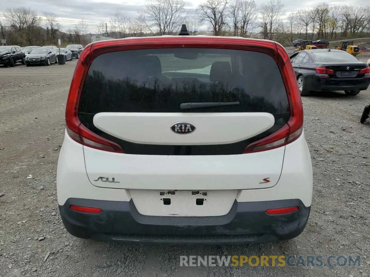 6 Photograph of a damaged car KNDJ23AU8L7733488 KIA SOUL 2020