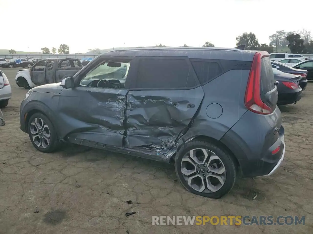 2 Photograph of a damaged car KNDJ23AU8L7735953 KIA SOUL 2020