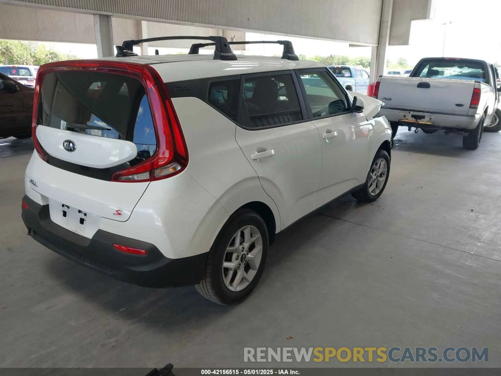 4 Photograph of a damaged car KNDJ23AU9L7020311 KIA SOUL 2020