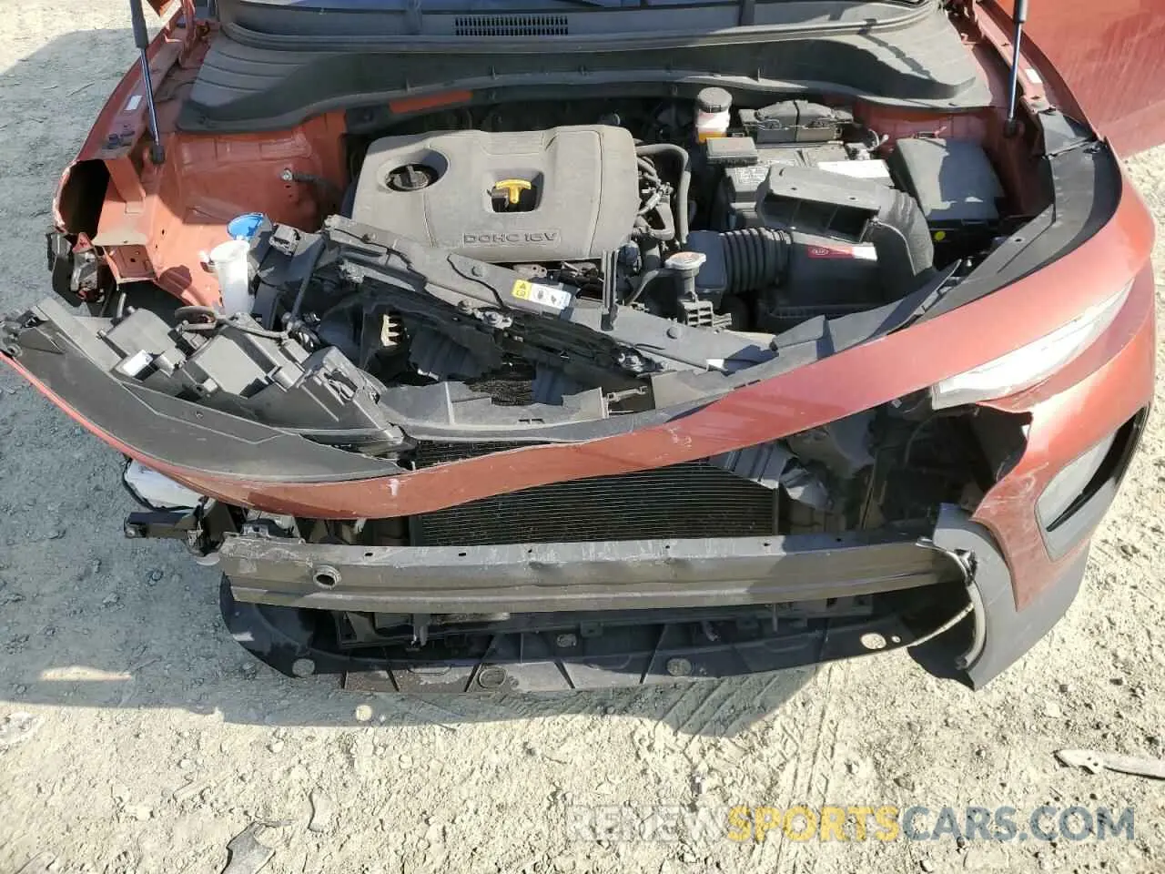 13 Photograph of a damaged car KNDJ23AU9L7033916 KIA SOUL 2020