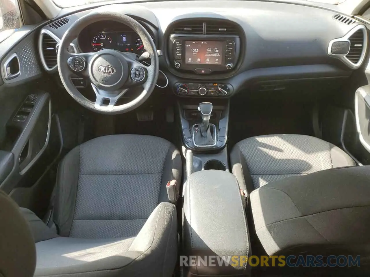 8 Photograph of a damaged car KNDJ23AU9L7033916 KIA SOUL 2020