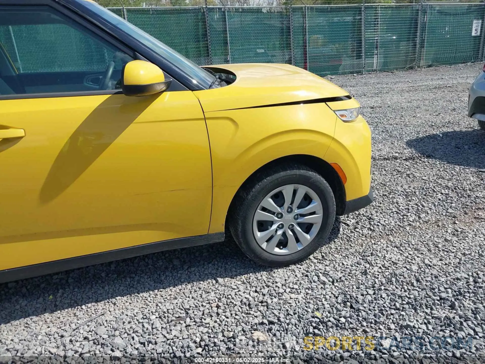 17 Photograph of a damaged car KNDJ23AU9L7108842 KIA SOUL 2020