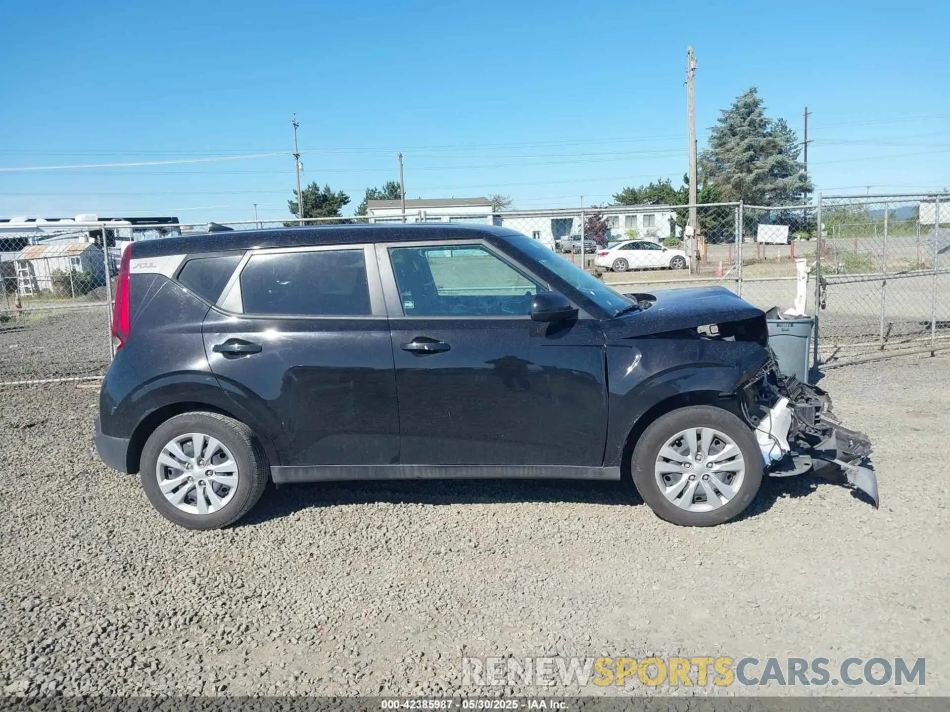 14 Photograph of a damaged car KNDJ23AU9L7123633 KIA SOUL 2020