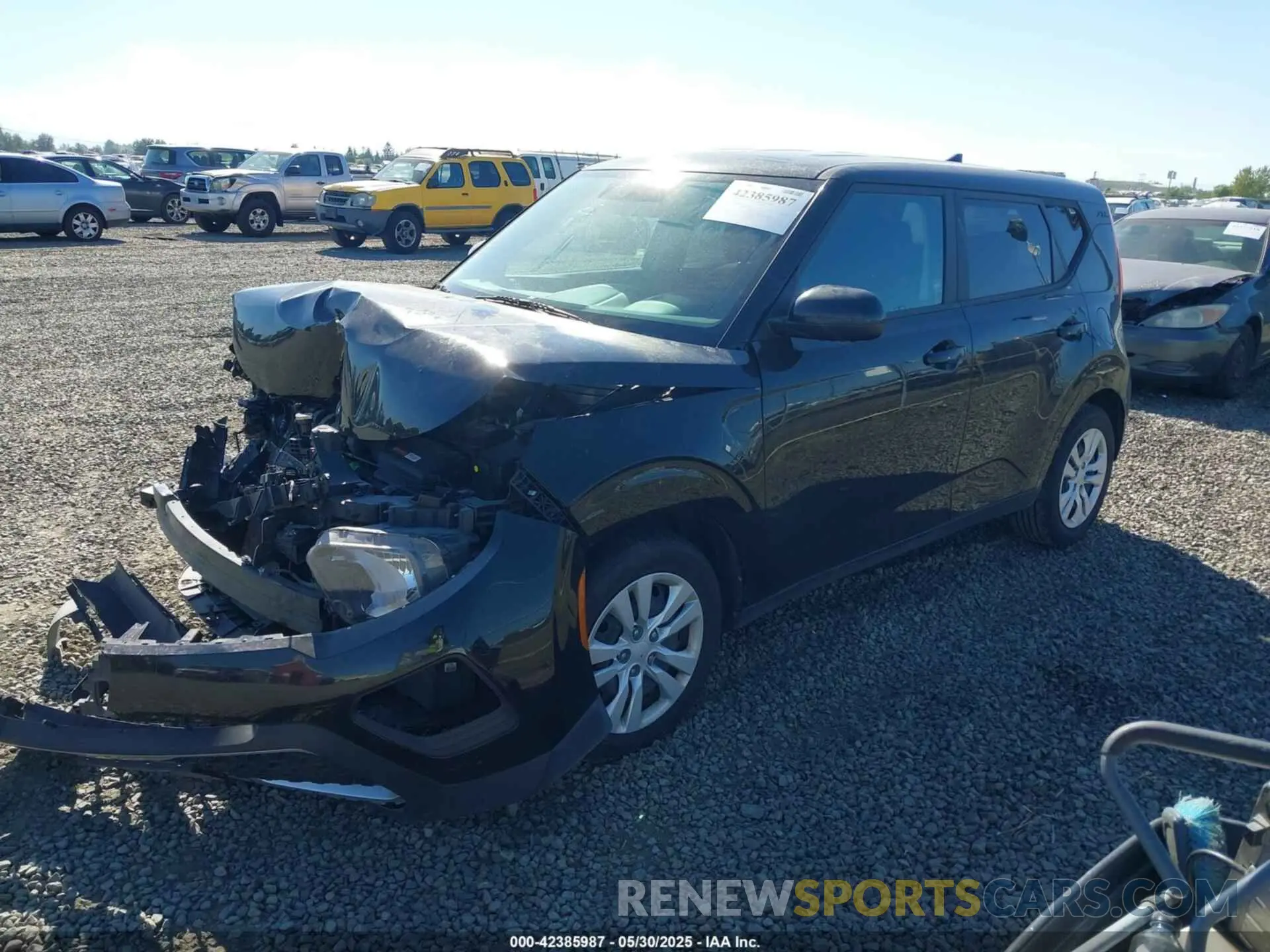 2 Photograph of a damaged car KNDJ23AU9L7123633 KIA SOUL 2020