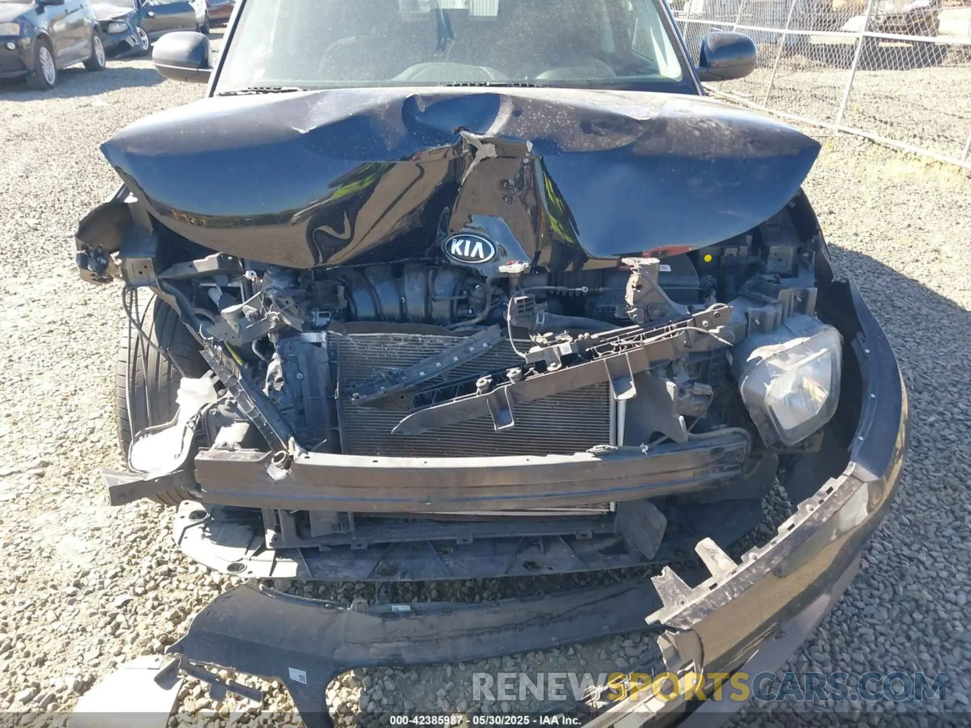 6 Photograph of a damaged car KNDJ23AU9L7123633 KIA SOUL 2020