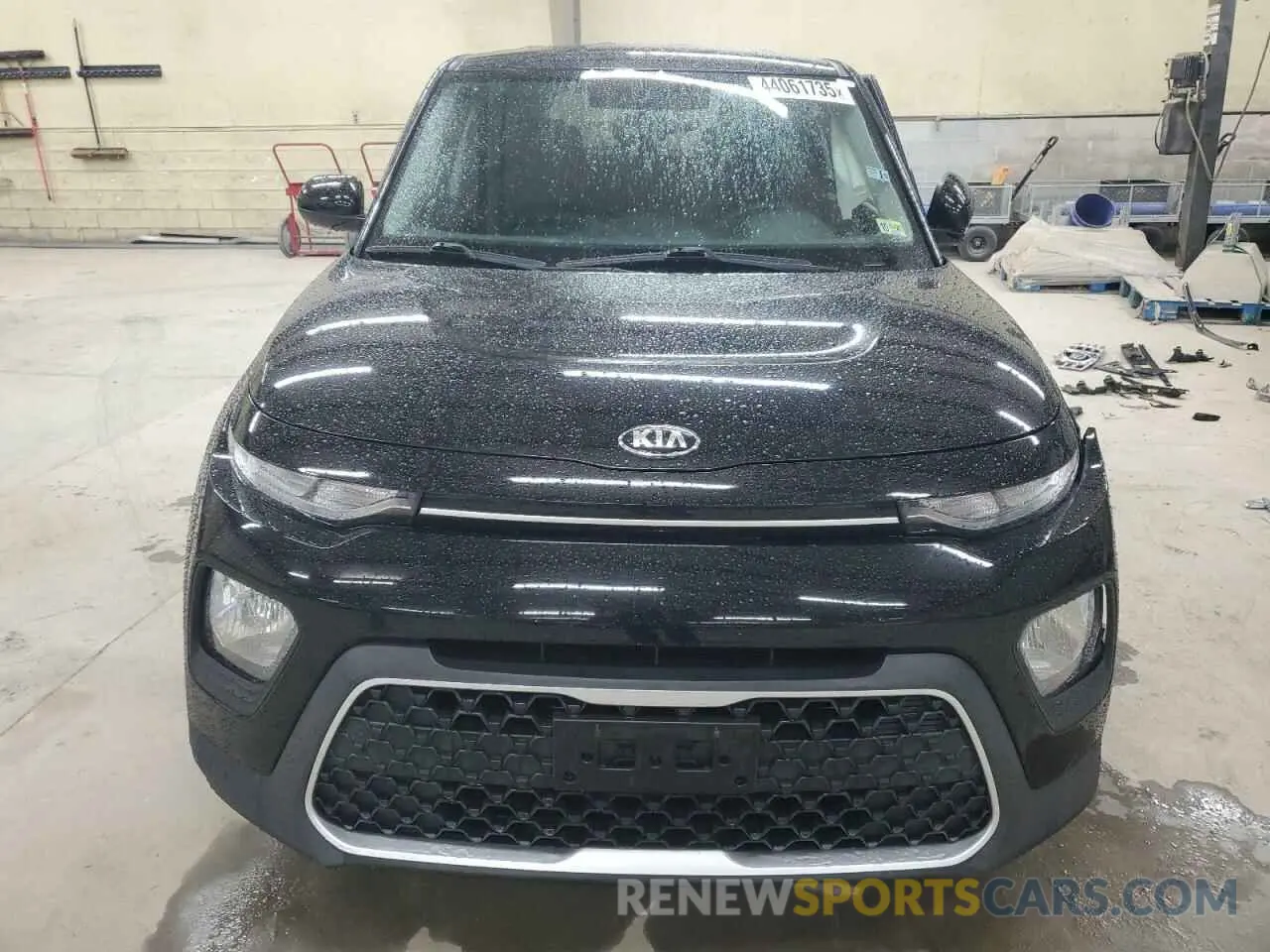 5 Photograph of a damaged car KNDJ23AU9L7705019 KIA SOUL 2020