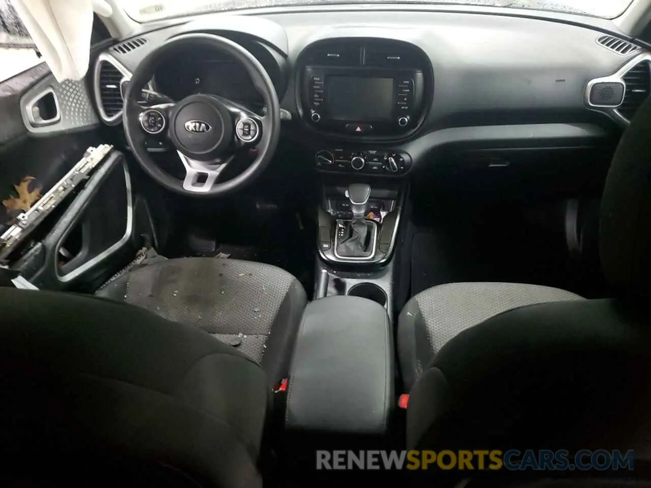 8 Photograph of a damaged car KNDJ23AU9L7705019 KIA SOUL 2020