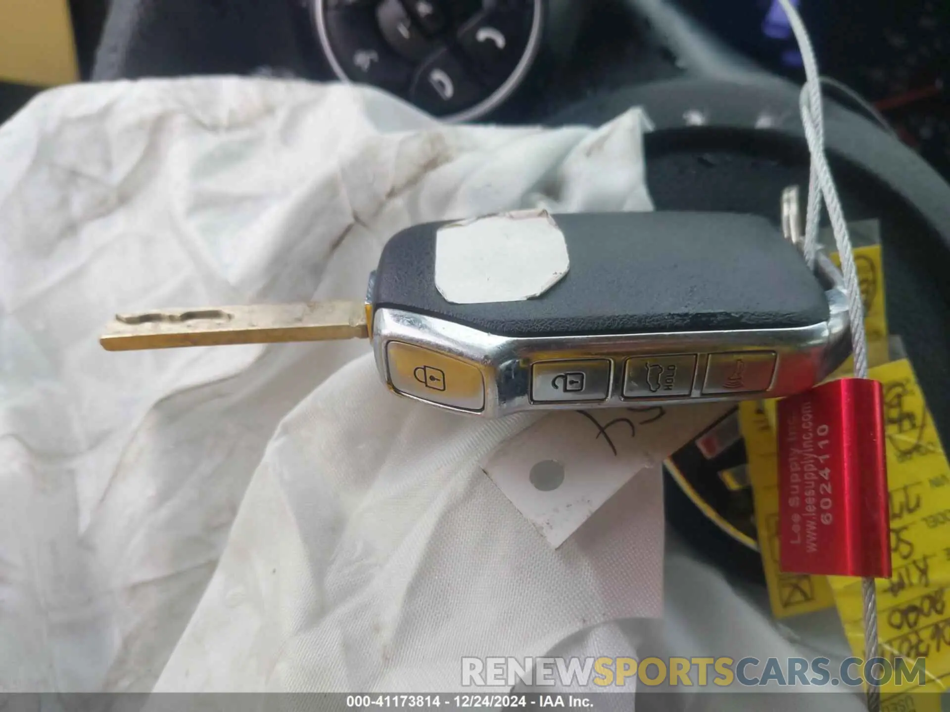 11 Photograph of a damaged car KNDJ23AU9L7707188 KIA SOUL 2020