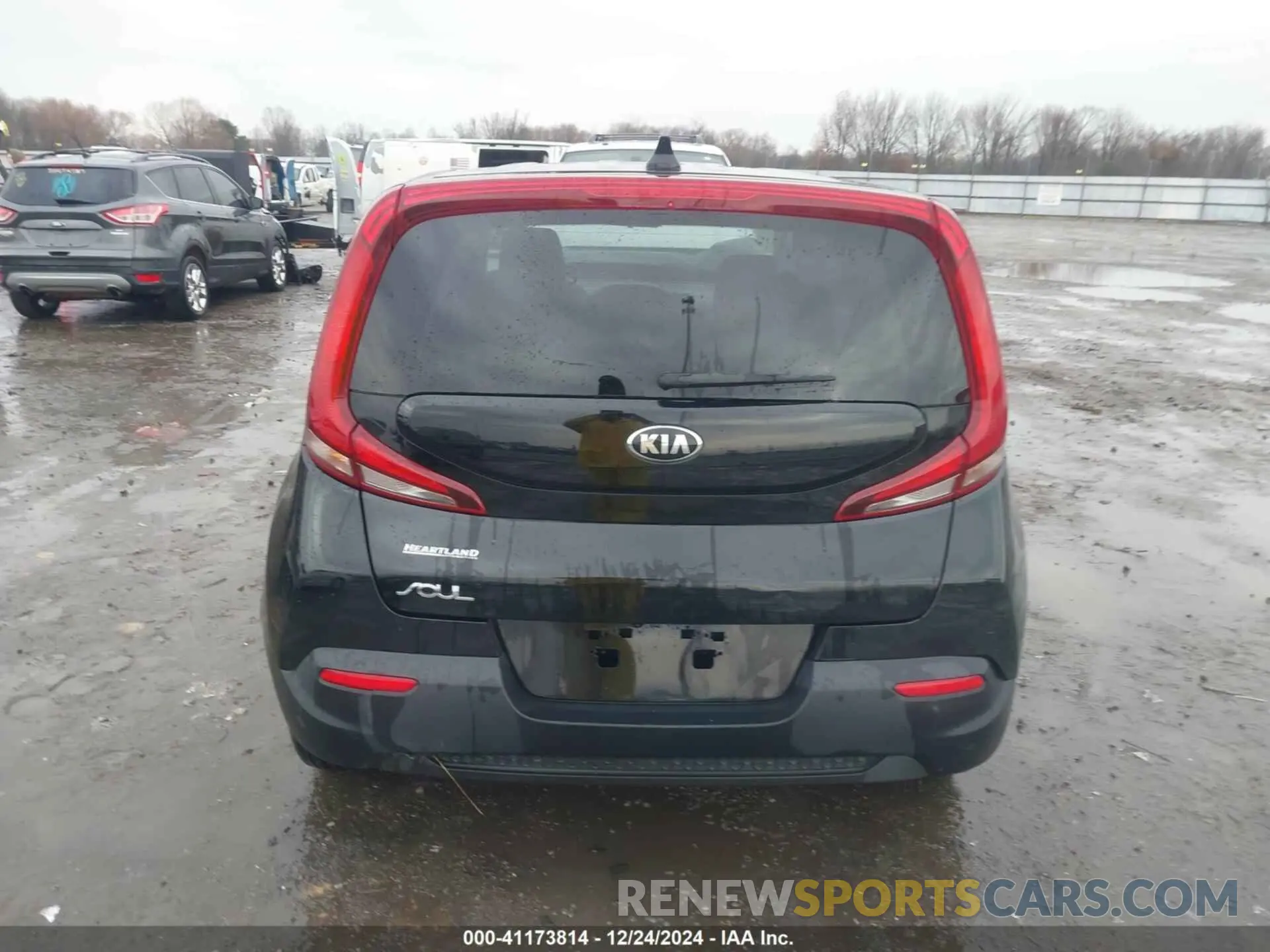 16 Photograph of a damaged car KNDJ23AU9L7707188 KIA SOUL 2020