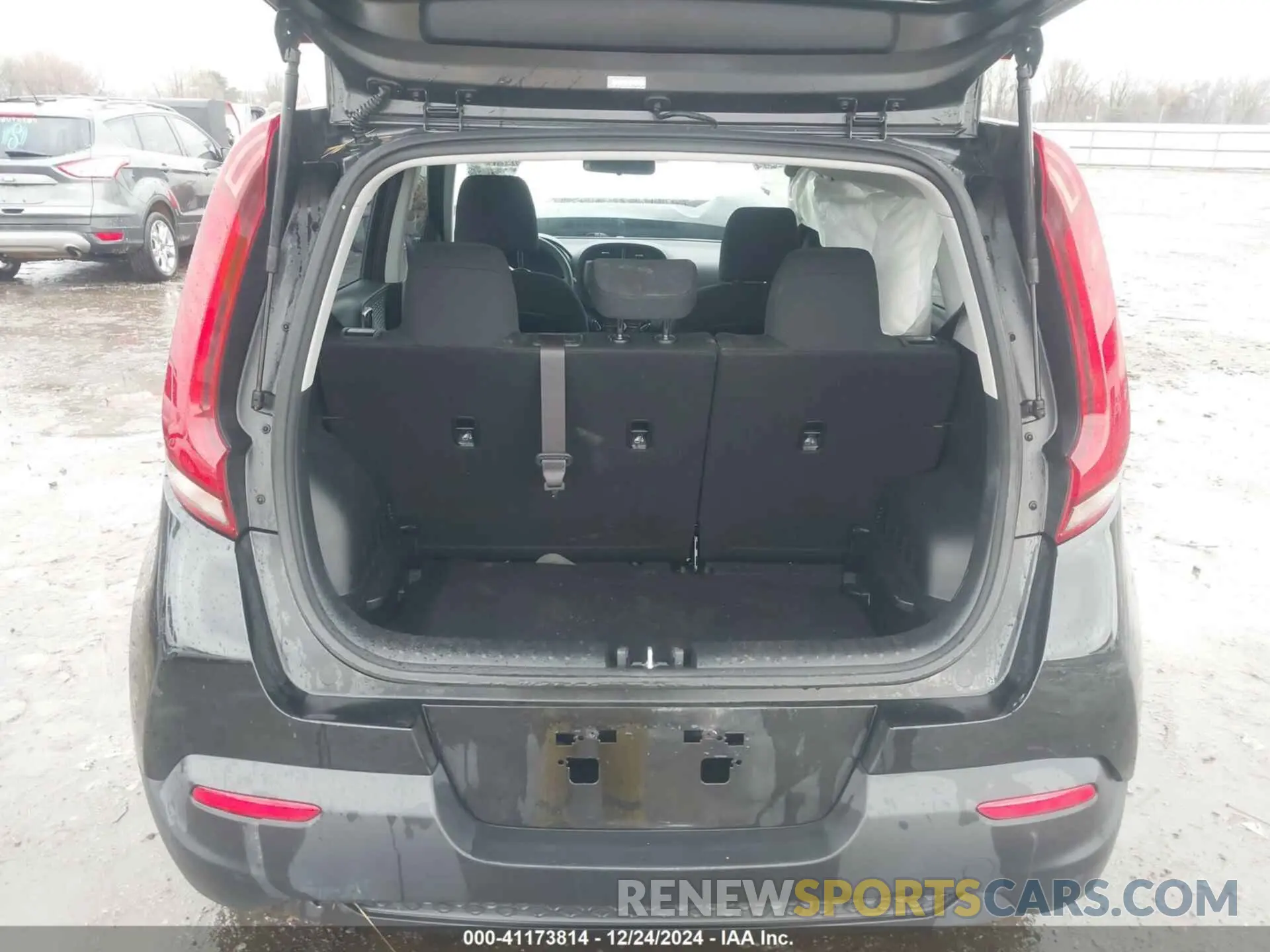 8 Photograph of a damaged car KNDJ23AU9L7707188 KIA SOUL 2020