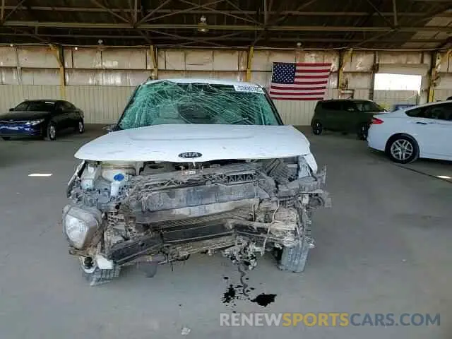 13 Photograph of a damaged car KNDJ23AU9L7712603 KIA SOUL 2020