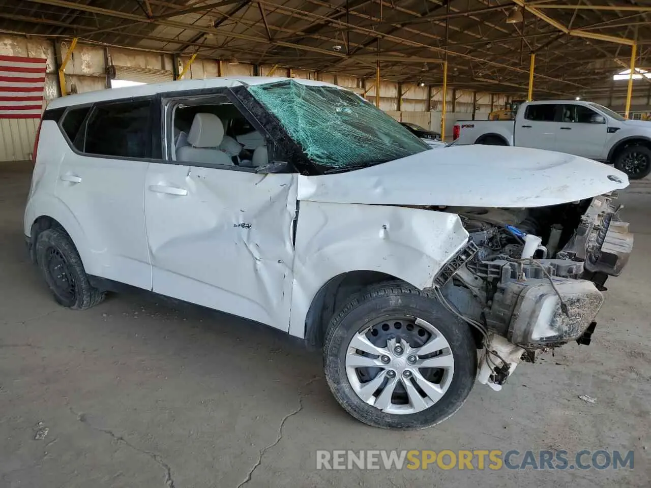 4 Photograph of a damaged car KNDJ23AU9L7712603 KIA SOUL 2020