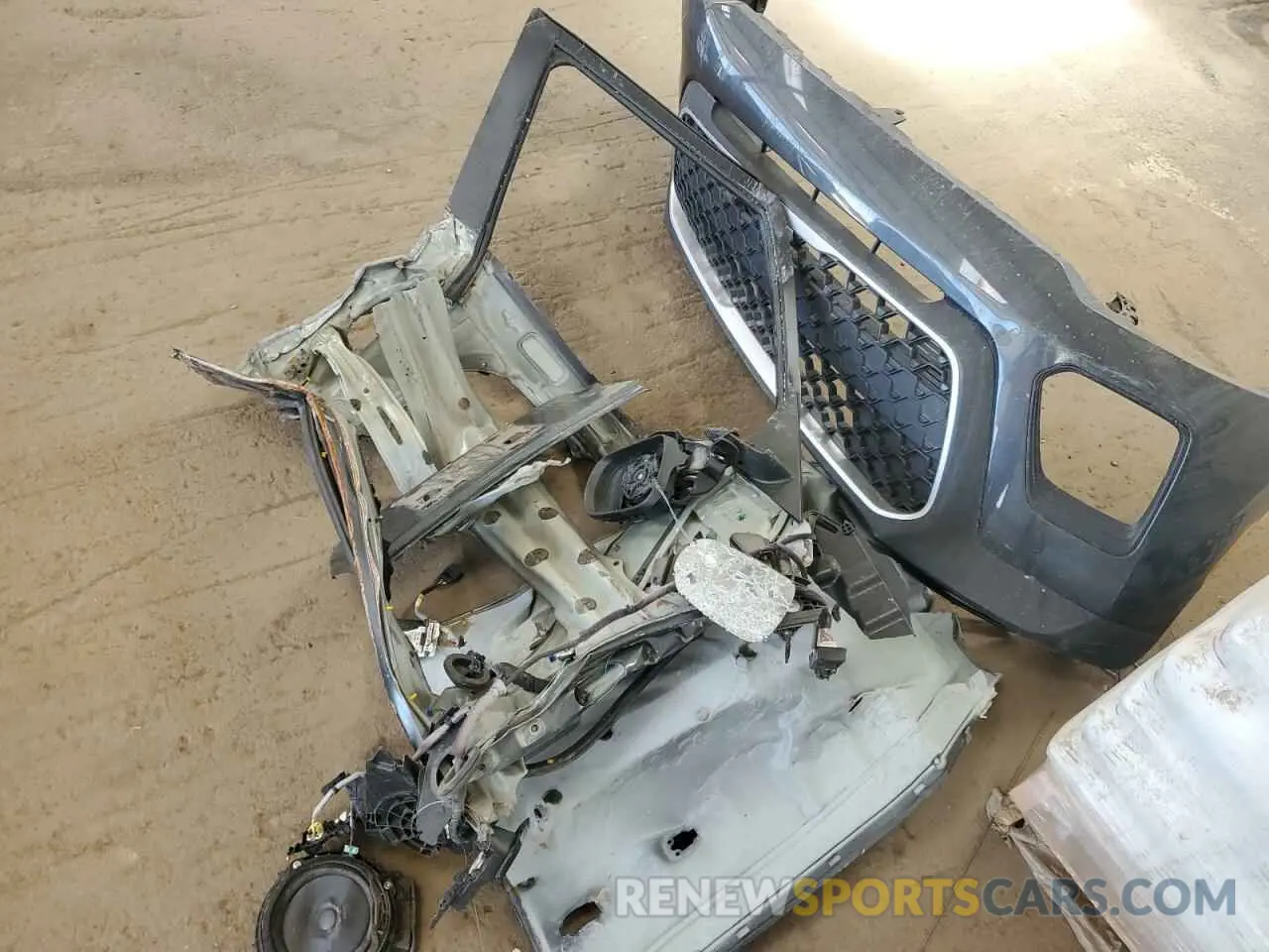 12 Photograph of a damaged car KNDJ23AU9L7728283 KIA SOUL 2020