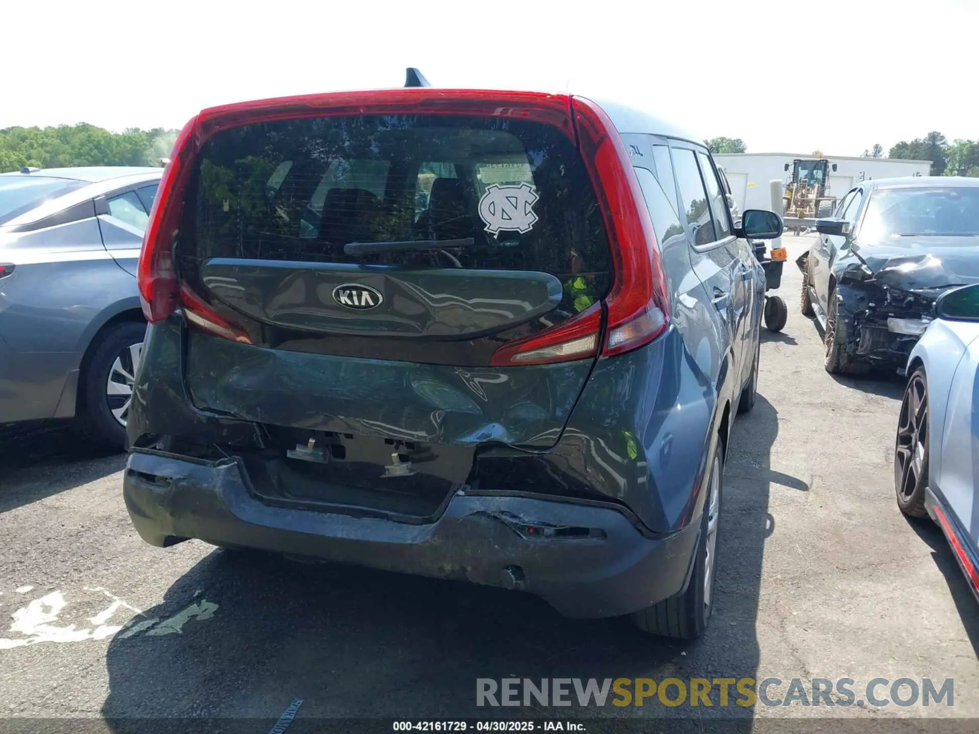 16 Photograph of a damaged car KNDJ23AU9L7729515 KIA SOUL 2020