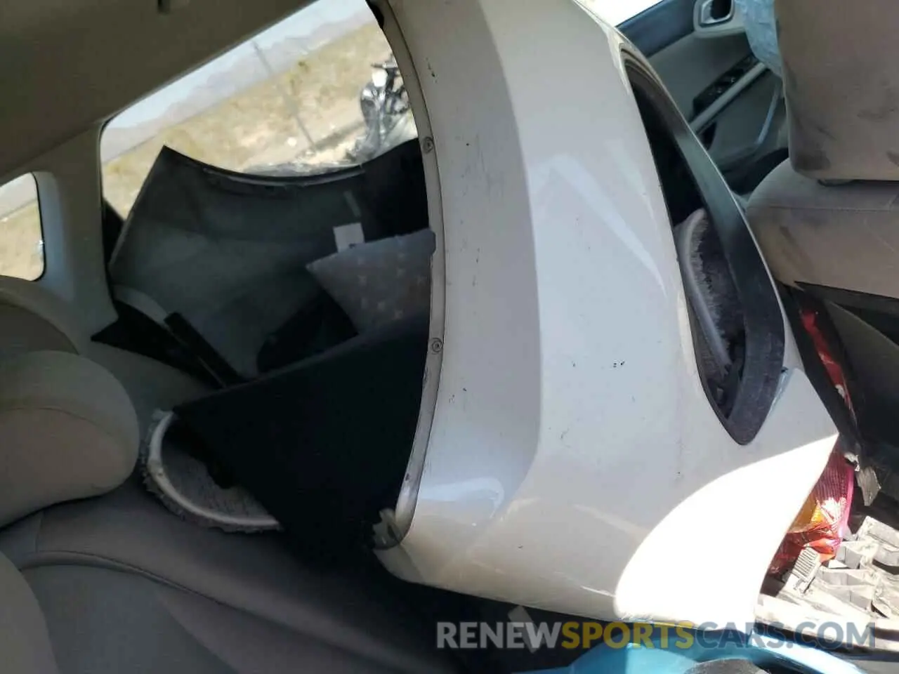 13 Photograph of a damaged car KNDJ23AUXL7022908 KIA SOUL 2020