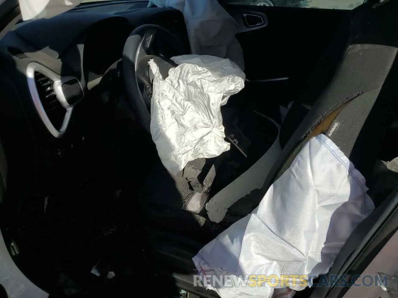 7 Photograph of a damaged car KNDJ23AUXL7028515 KIA SOUL 2020