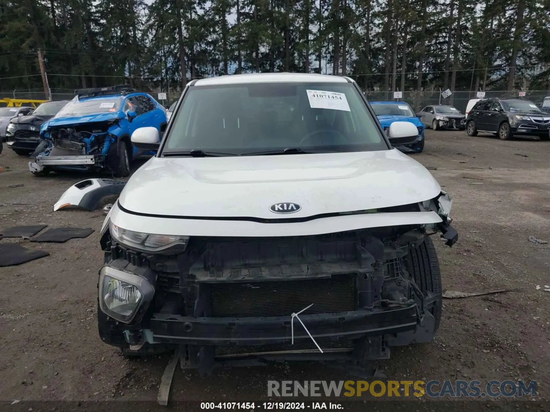 13 Photograph of a damaged car KNDJ23AUXL7029759 KIA SOUL 2020
