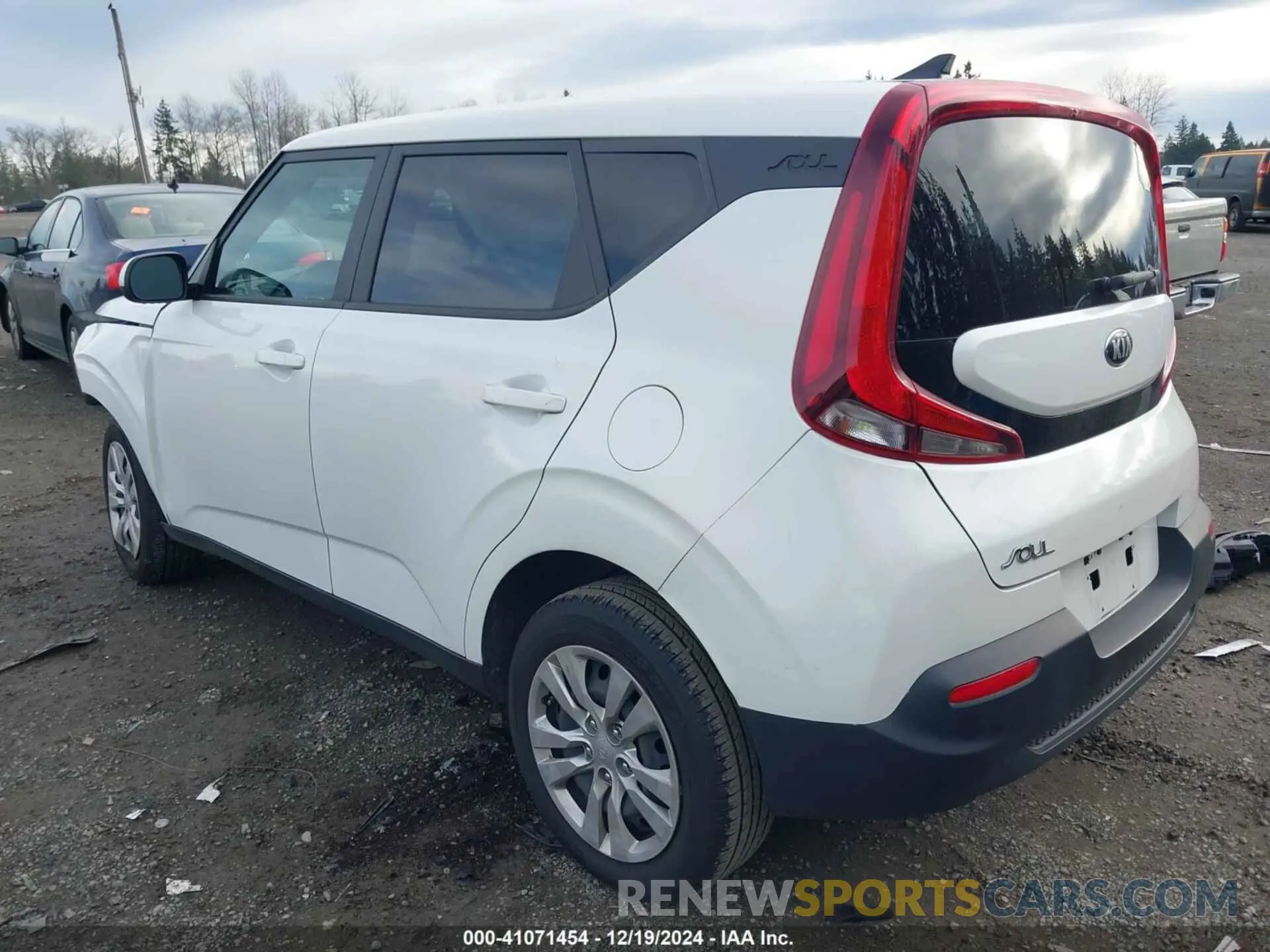 3 Photograph of a damaged car KNDJ23AUXL7029759 KIA SOUL 2020
