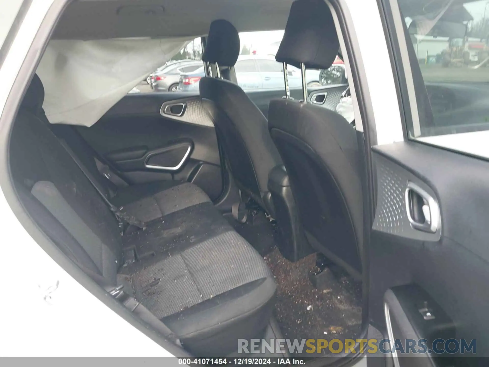 8 Photograph of a damaged car KNDJ23AUXL7029759 KIA SOUL 2020