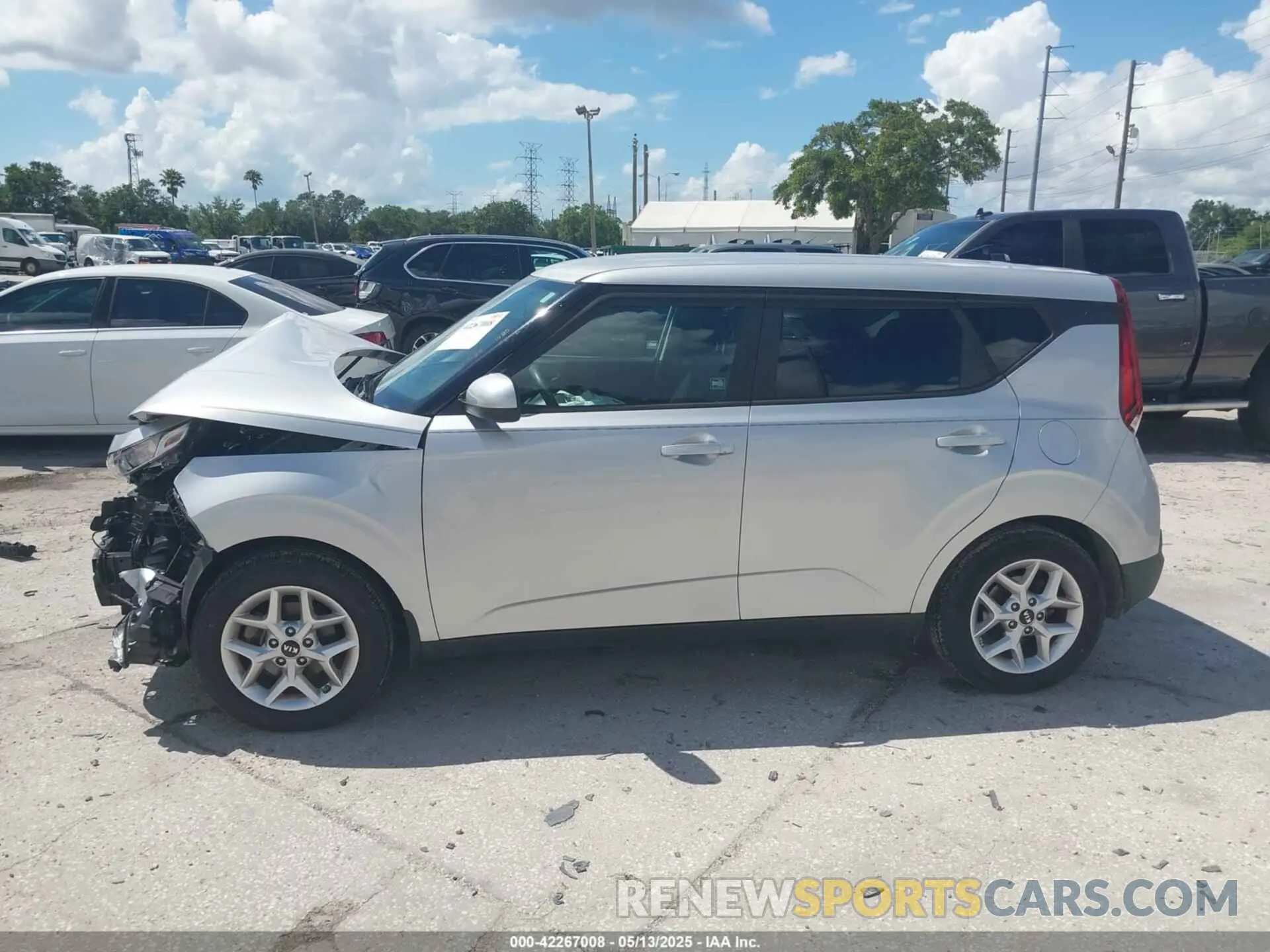 14 Photograph of a damaged car KNDJ23AUXL7031480 KIA SOUL 2020