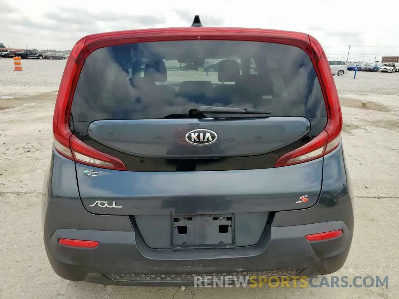 6 Photograph of a damaged car KNDJ23AUXL7069341 KIA SOUL 2020