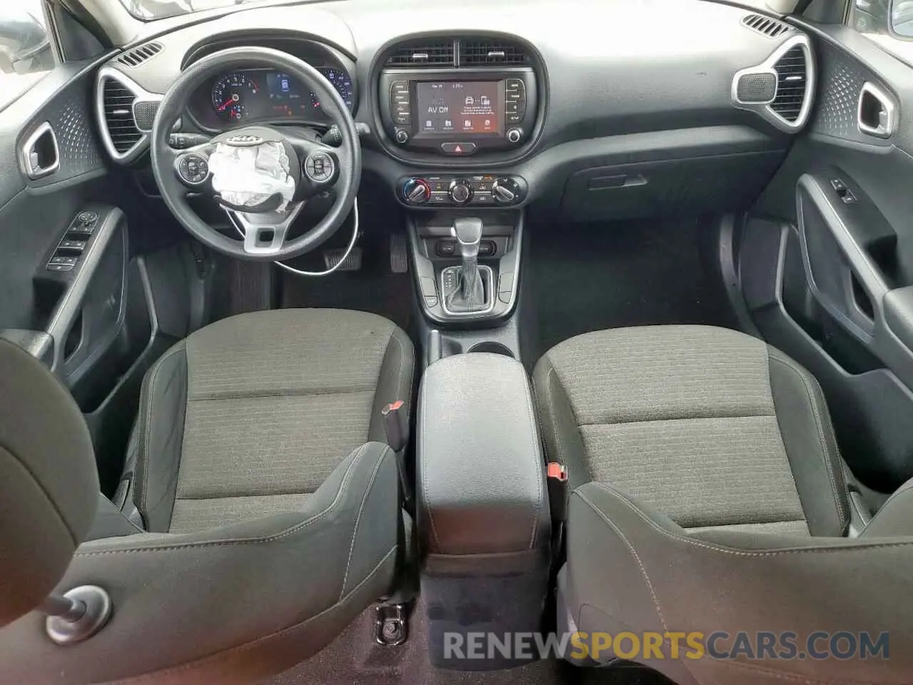 8 Photograph of a damaged car KNDJ23AUXL7069341 KIA SOUL 2020